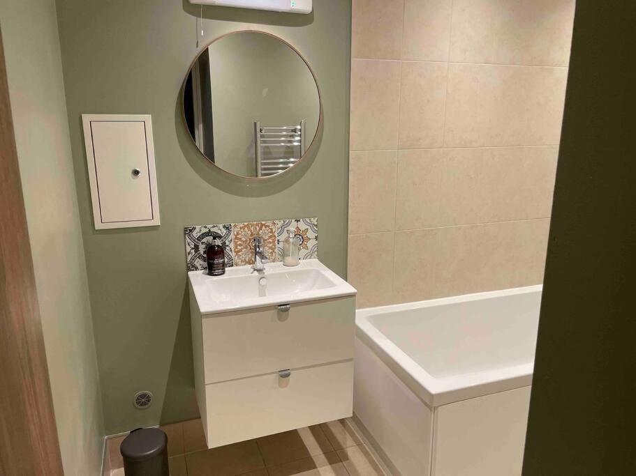 Stunning Apartment By The Leas, West End Folkestone Extérieur photo